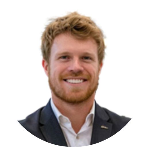 Antoine M- Directeur d’Agence